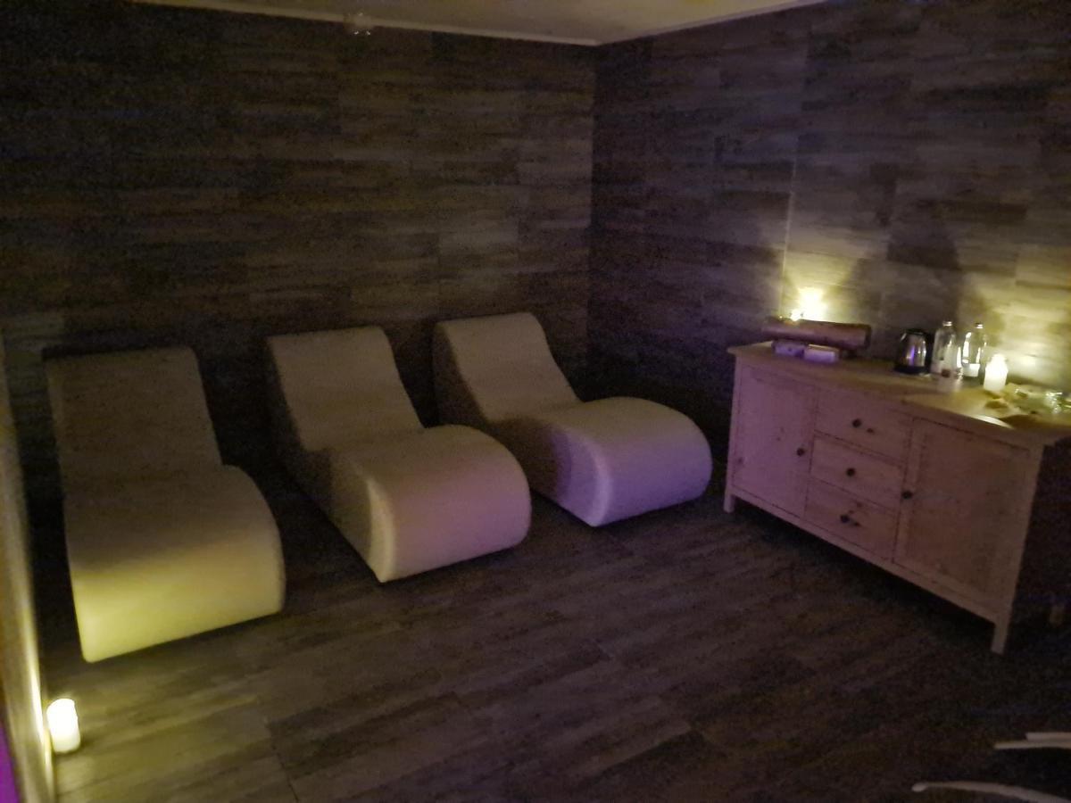 Chalet Chapeau Rar Castel Condino Dış mekan fotoğraf