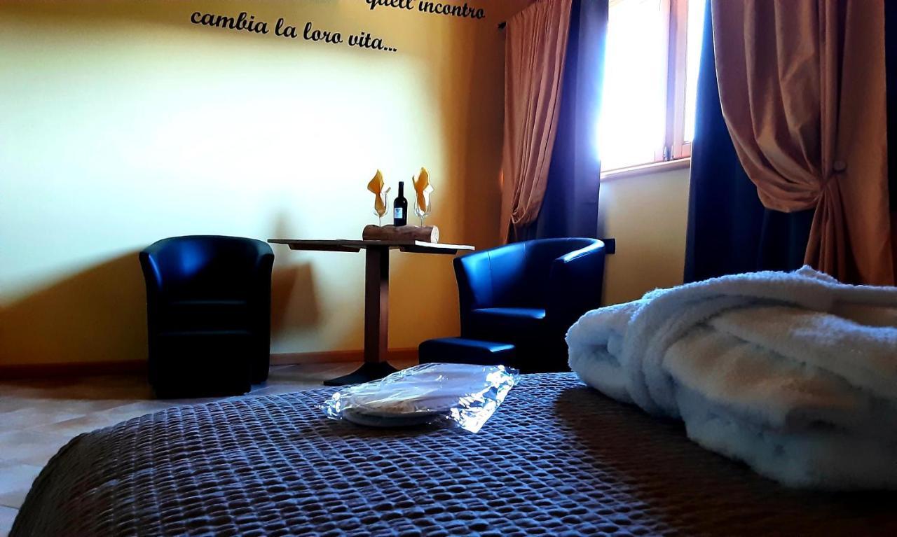 Chalet Chapeau Rar Castel Condino Dış mekan fotoğraf